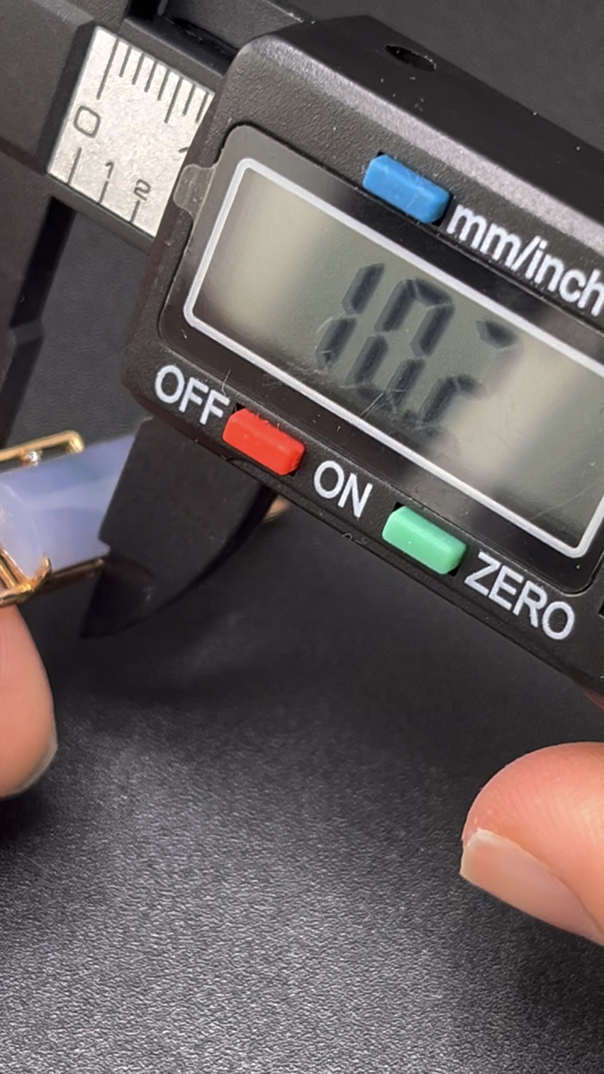 翡翠竹節吊墜|18K黃金幾何扣 × 節節高升寓意|編號 #607 8 翡翠竹節吊墜|18K黃金幾何扣 × 節節高升寓意|編號 #607 - Image 8