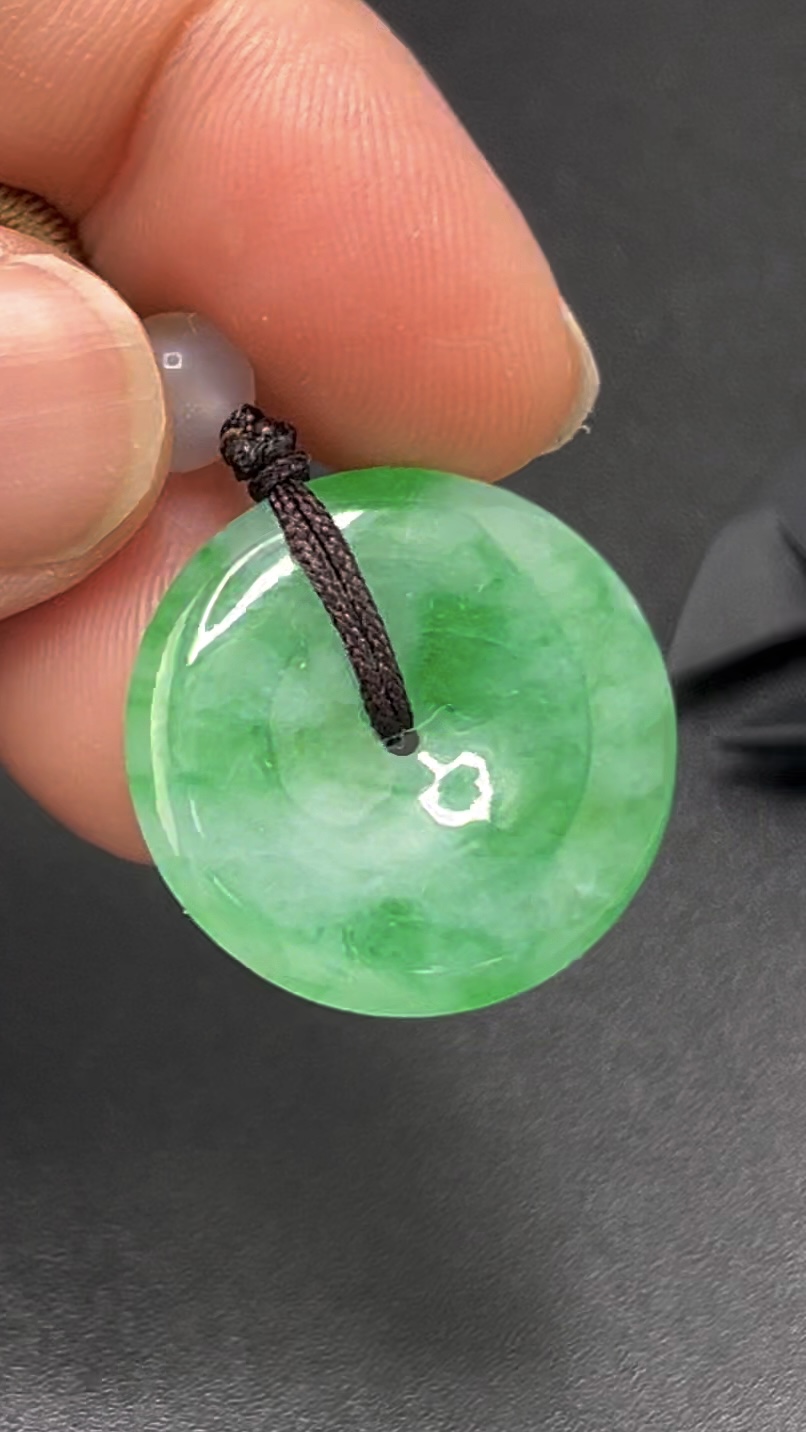 種質佳翡翠平安扣|天然綠色圓形玉飾 編號#612 吉祥守護 1 種質佳翡翠平安扣|天然綠色圓形玉飾 編號#612 吉祥守護