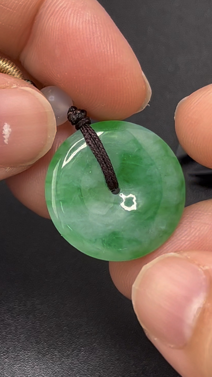 種質佳翡翠平安扣|天然綠色圓形玉飾 編號#612 吉祥守護 2 種質佳翡翠平安扣|天然綠色圓形玉飾 編號#612 吉祥守護 - Image 2