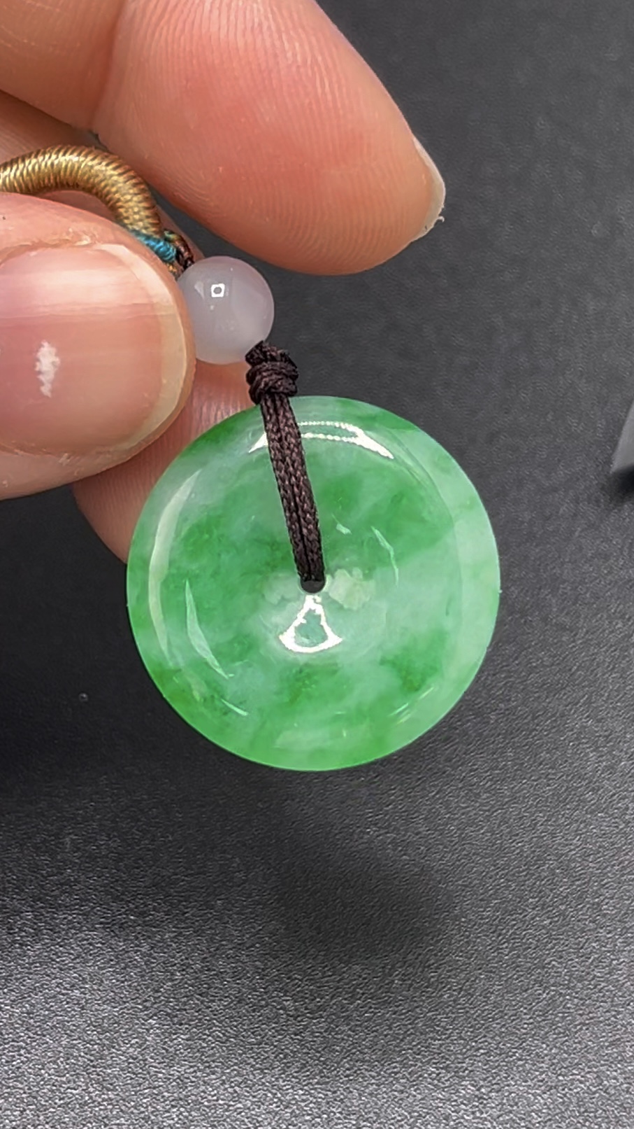 種質佳翡翠平安扣|天然綠色圓形玉飾 編號#612 吉祥守護 4 種質佳翡翠平安扣|天然綠色圓形玉飾 編號#612 吉祥守護 - Image 4
