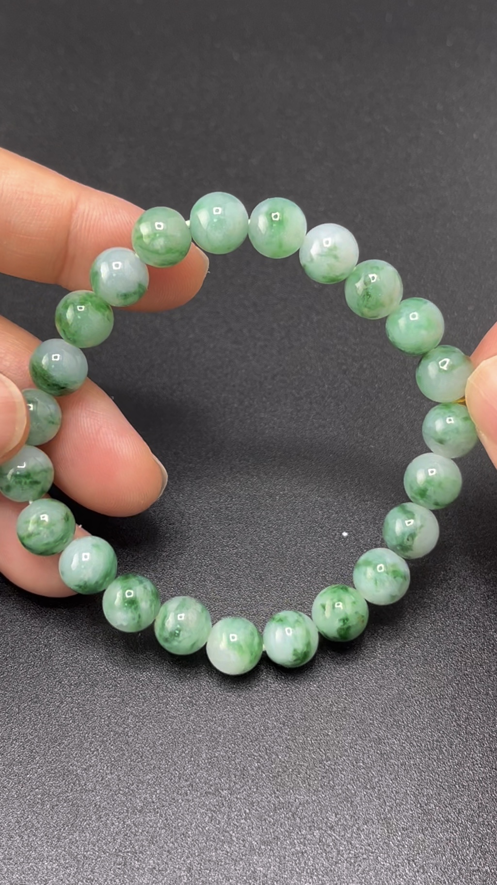 翡翠精品推薦|編號#613 綠色圓珠手串 展現女性靈性與時尚 6 翡翠精品推薦|編號#613 綠色圓珠手串 展現女性靈性與時尚 - Image 6