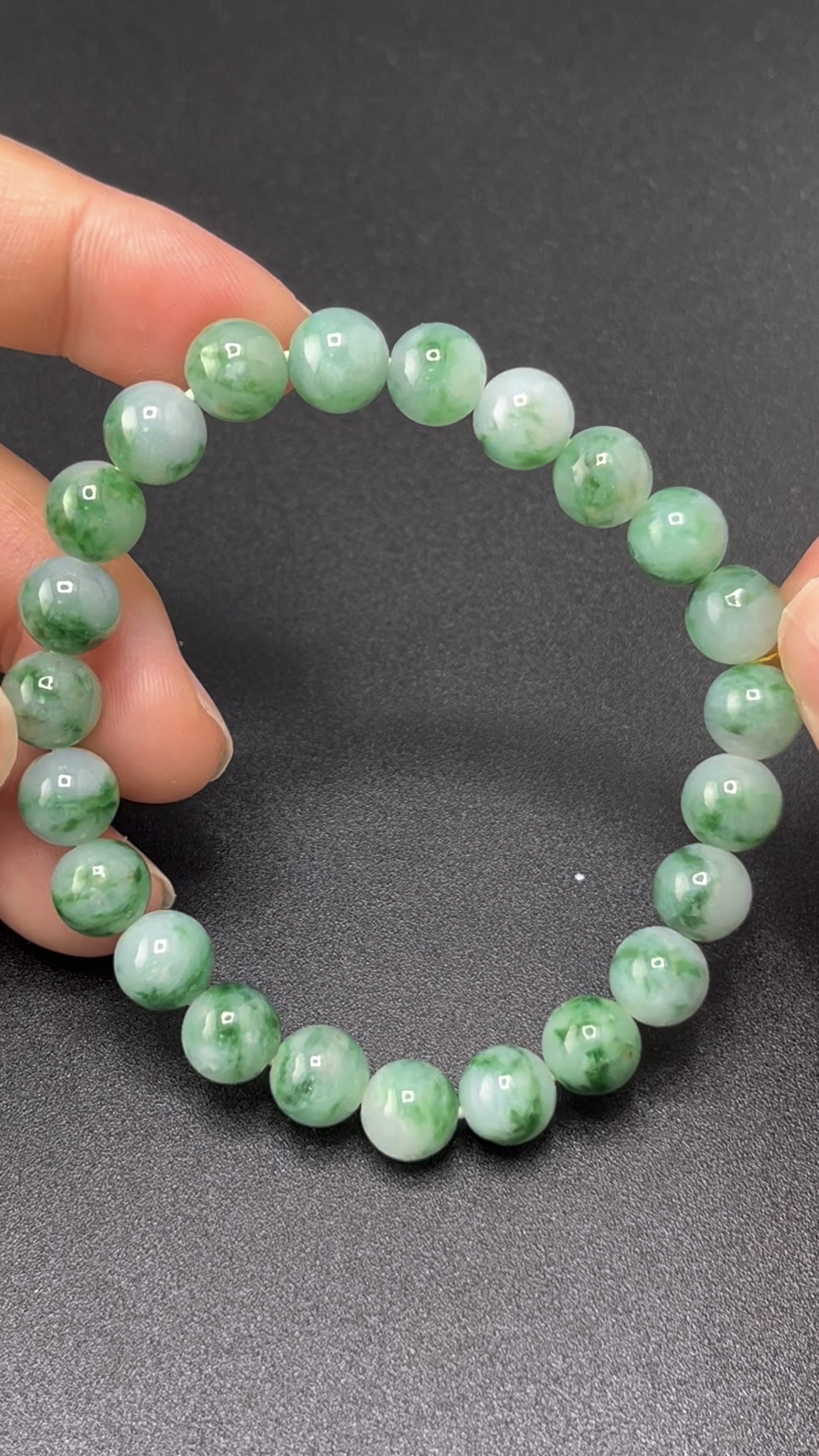 翡翠精品推薦|編號#613 綠色圓珠手串 展現女性靈性與時尚 7 翡翠精品推薦|編號#613 綠色圓珠手串 展現女性靈性與時尚 - Image 7