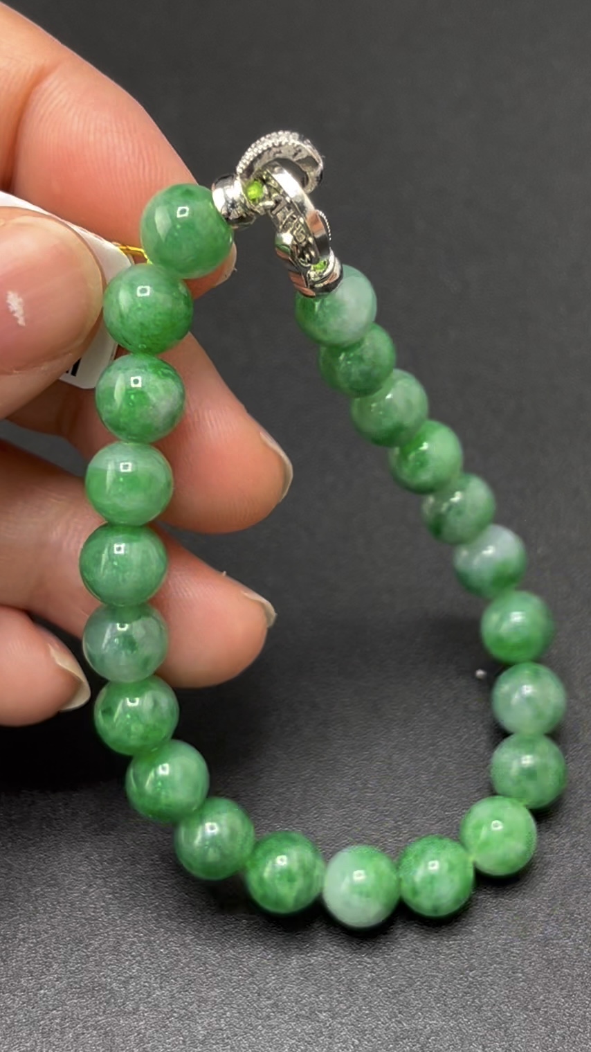 翡翠精品推薦|編號#614 綠色圓珠手串 展現女性靈性與時尚 3 翡翠精品推薦|編號#614 綠色圓珠手串 展現女性靈性與時尚 - Image 3