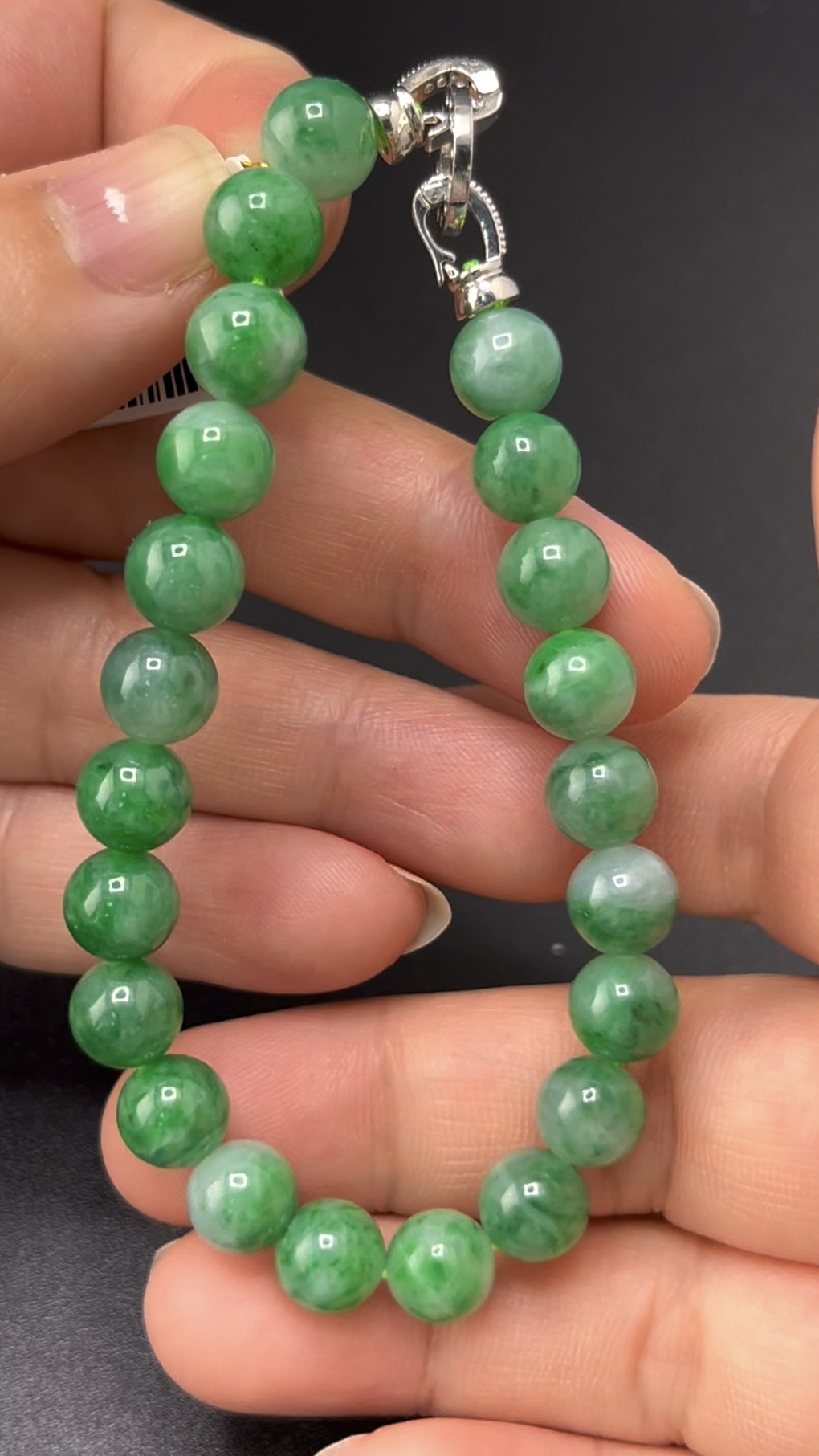 翡翠精品推薦|編號#614 綠色圓珠手串 展現女性靈性與時尚 5 翡翠精品推薦|編號#614 綠色圓珠手串 展現女性靈性與時尚 - Image 5
