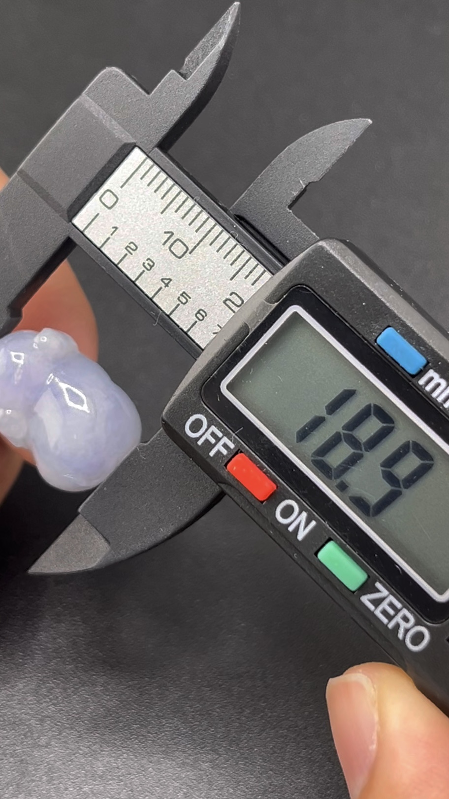 天然紫翡翠福豬玉雕 編號#616 紫羅蘭色系 富足好運 吉祥精品 10 天然紫翡翠福豬玉雕 編號#616 紫羅蘭色系 富足好運 吉祥精品 - Image 10