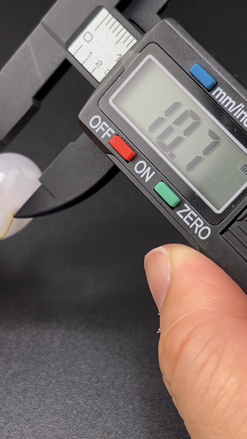 翡翠算盤子 編號#617 透亮玉種 招財納福 收藏送禮首選 8 翡翠算盤子 編號#617 透亮玉種 招財納福 收藏送禮首選 - Image 8