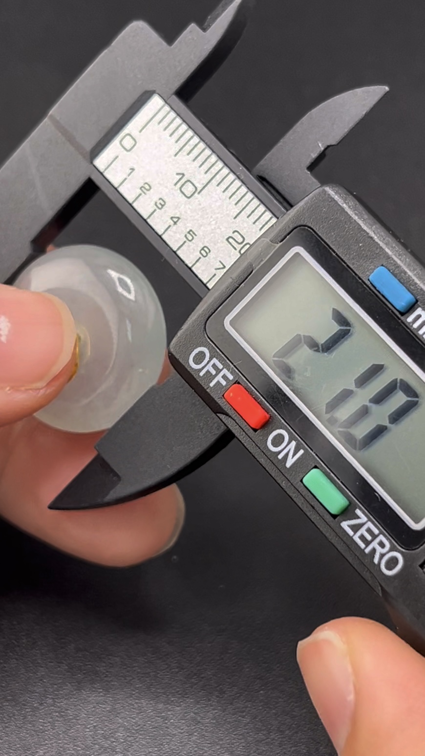 翡翠平安扣吊墜 編號#620|18K黃金樹葉扣頭|純淨玉種 收藏首選 3 翡翠平安扣吊墜 編號#620|18K黃金樹葉扣頭|純淨玉種 收藏首選 - Image 3