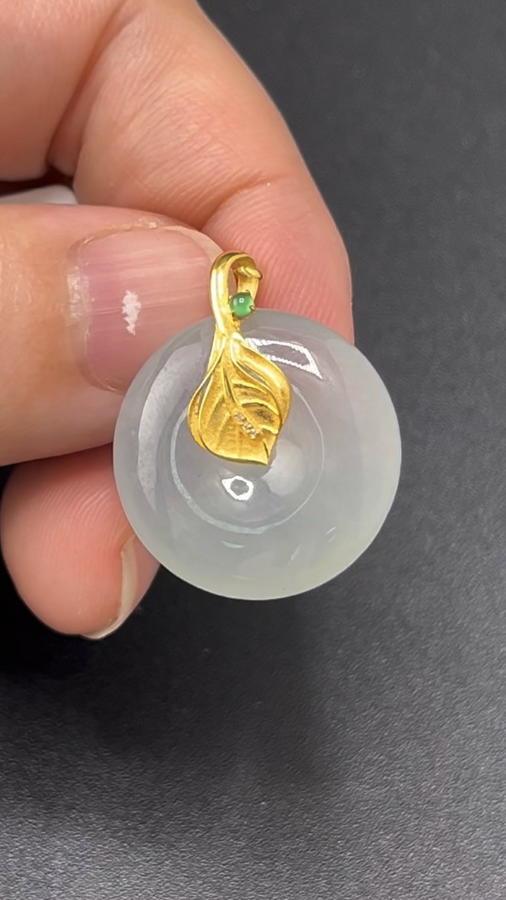 翡翠平安扣吊墜 編號#620|18K黃金樹葉扣頭|純淨玉種 收藏首選 8 翡翠平安扣吊墜 編號#620|18K黃金樹葉扣頭|純淨玉種 收藏首選 - Image 8