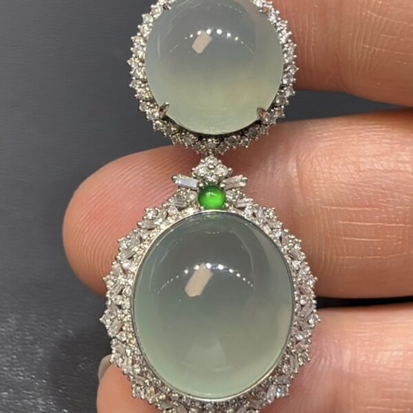 天然冰透翡翠蛋面吊墜｜18K白金鑲嵌＋層疊鑽石設計｜高級珠寶收藏推薦 編號#628
