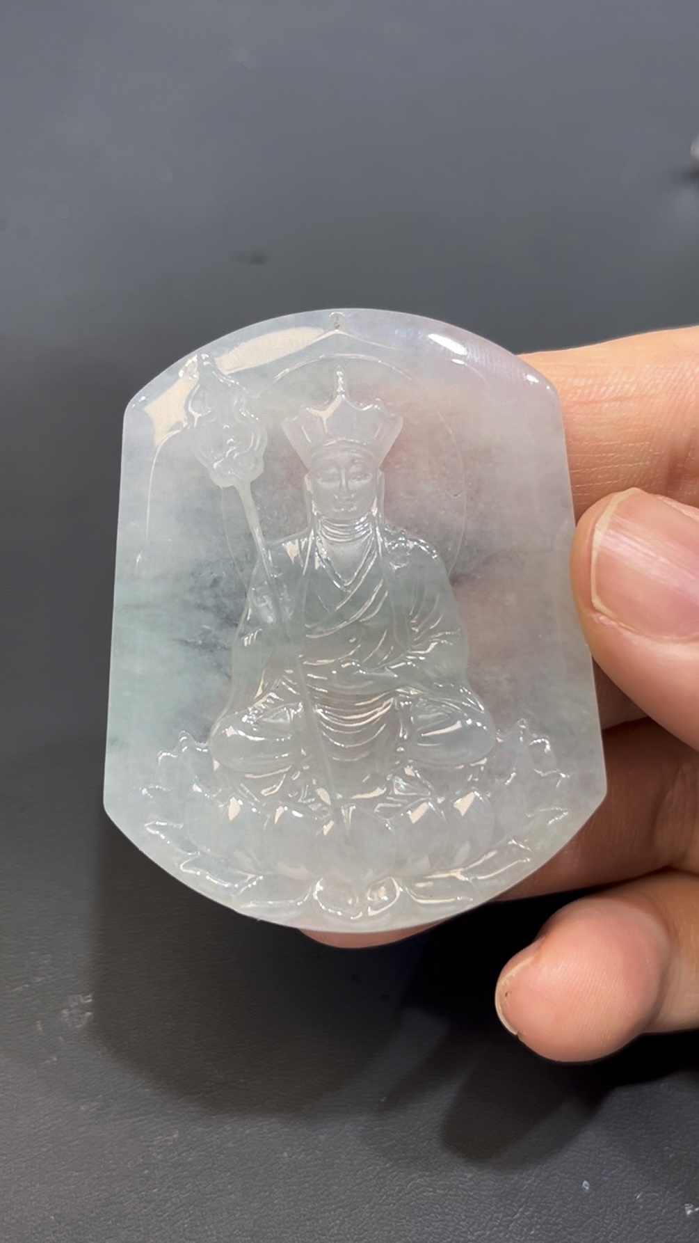 翡翠地藏菩薩吊墜 天然A貨玉雕 質地細膩 雕工精緻 佛教珠寶推薦 編號#634 9 翡翠地藏菩薩吊墜 天然A貨玉雕 質地細膩 雕工精緻 佛教珠寶推薦 編號#634 - Image 9