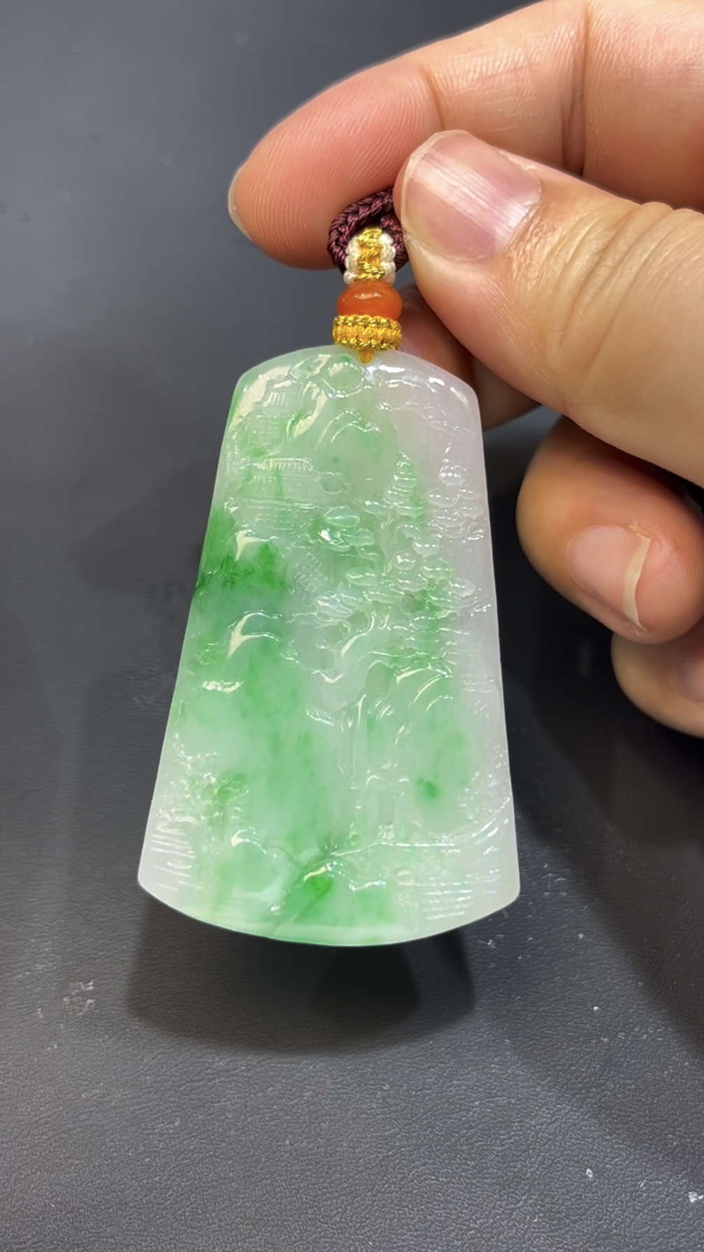 白底青翡翠山水牌吊墜 天然A貨玉雕 質地細膩 雕工精緻 山水意境 高級翡翠收藏推薦 編號638 6 白底青翡翠山水牌吊墜 天然A貨玉雕 質地細膩 雕工精緻 山水意境 高級翡翠收藏推薦 編號638 - Image 6