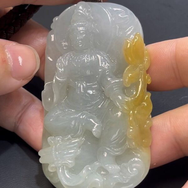 翡翠觀音吊墜 編號#650｜冰潤玉質＋黃翡荷花｜慈悲守護 收藏首選