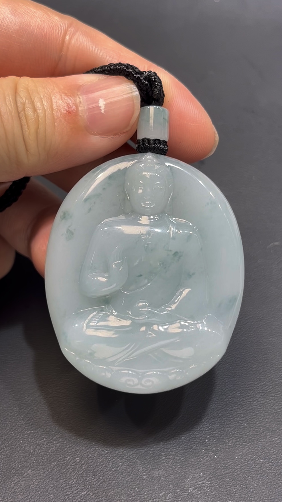 翡翠佛祖吊墜 編號#651|玉質細膩如脂|正坐莊嚴造型|慈悲守護 收藏首選 1 翡翠佛祖吊墜 編號#651|玉質細膩如脂|正坐莊嚴造型|慈悲守護 收藏首選