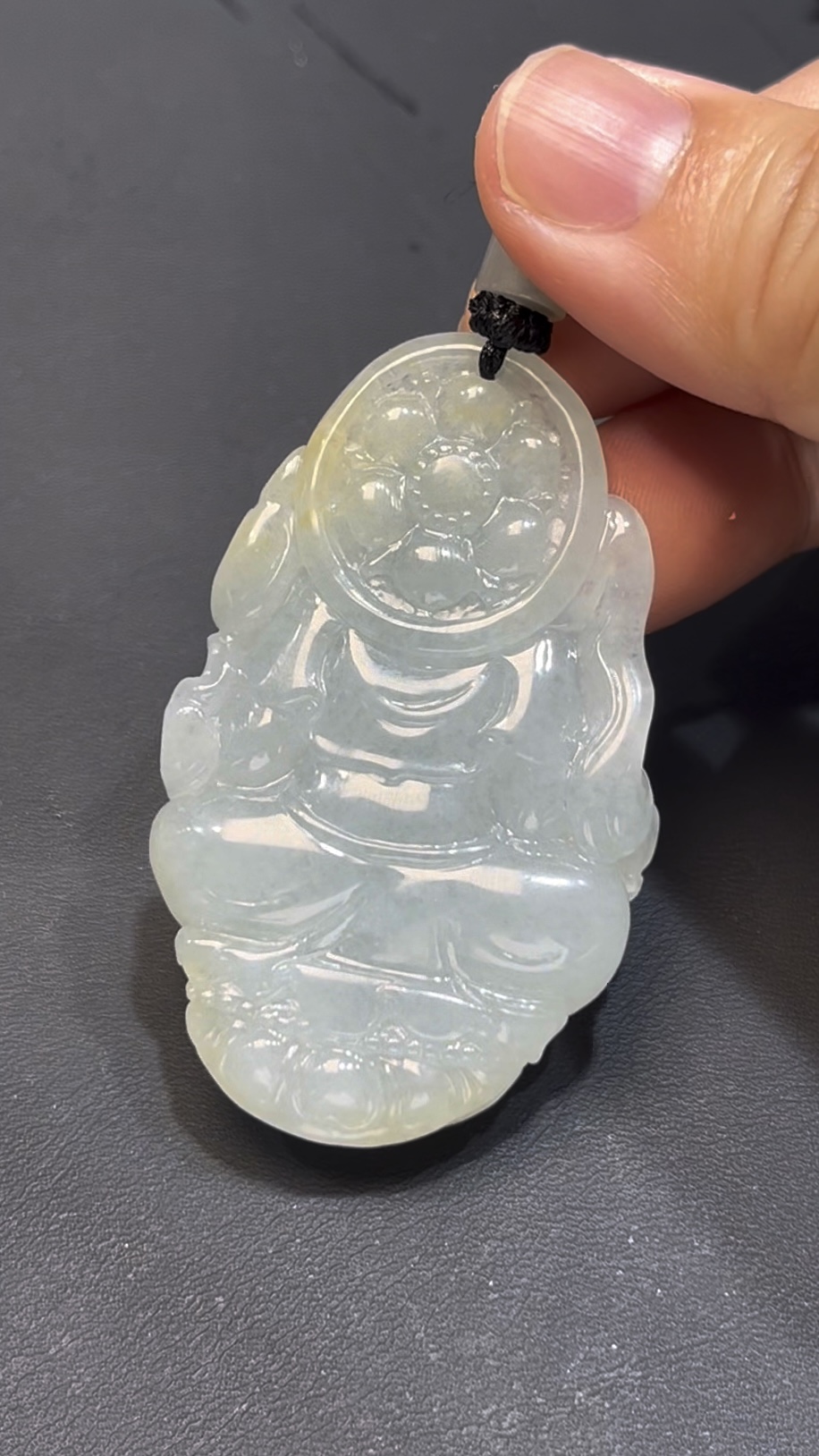 編號#653 翡翠黃財神吊墜|細膩玉料|元寶法器設計|限量雕刻藝術品 6 編號#653 翡翠黃財神吊墜|細膩玉料|元寶法器設計|限量雕刻藝術品 - Image 6