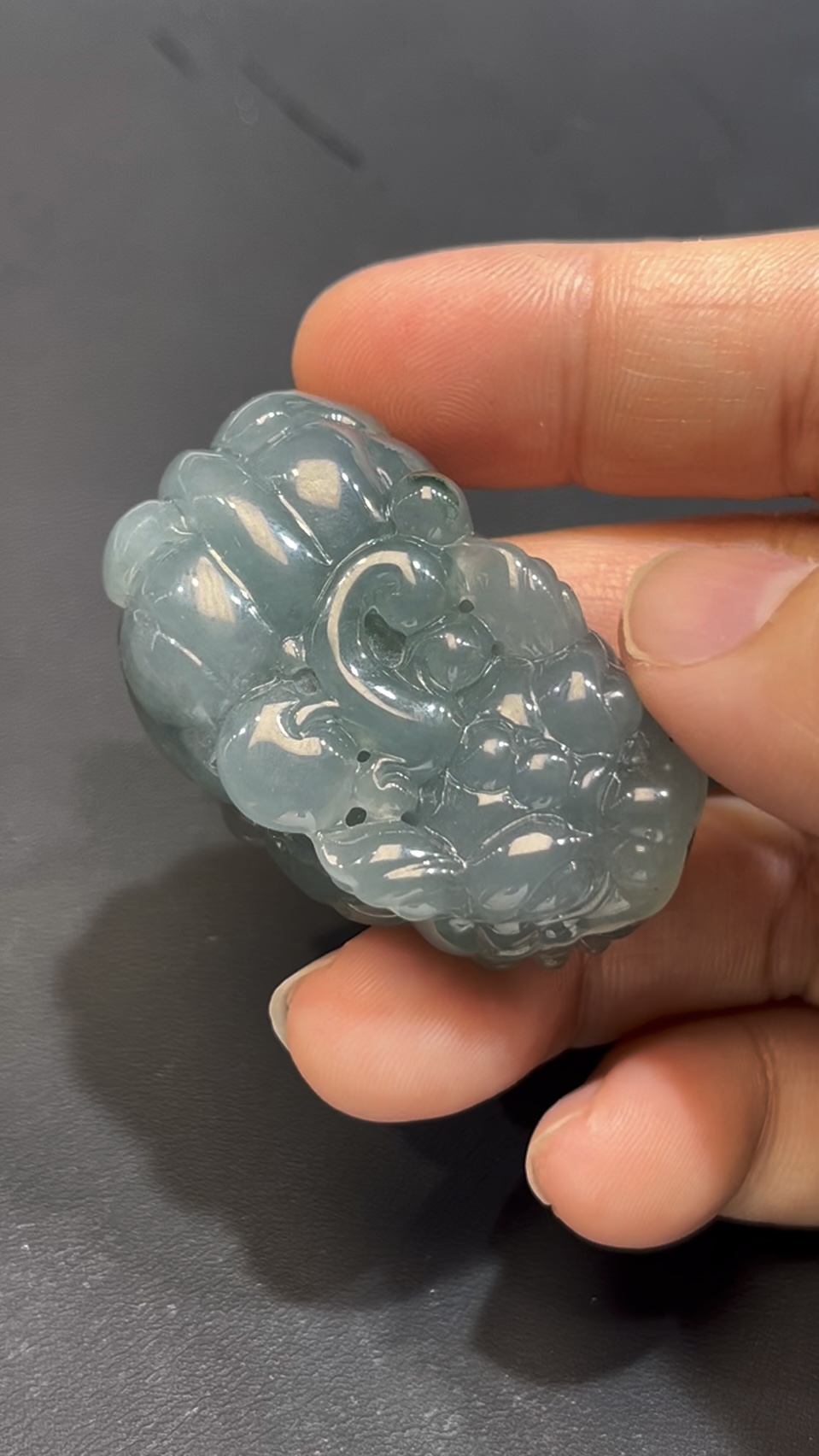 翡翠貔貅吊墜 編號#657|立體雕刻|淺藍至灰藍漸層|招財守護 收藏首選 6 翡翠貔貅吊墜 編號#657|立體雕刻|淺藍至灰藍漸層|招財守護 收藏首選 - Image 6