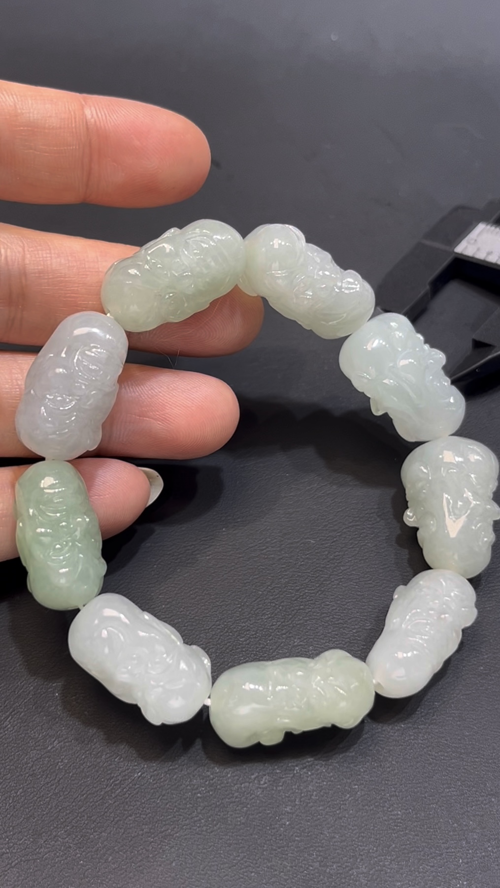 翡翠佛頭手串 編號#658|立體雕刻造型|天然玉料|守護寓意 收藏首選 1 翡翠佛頭手串 編號#658|立體雕刻造型|天然玉料|守護寓意 收藏首選