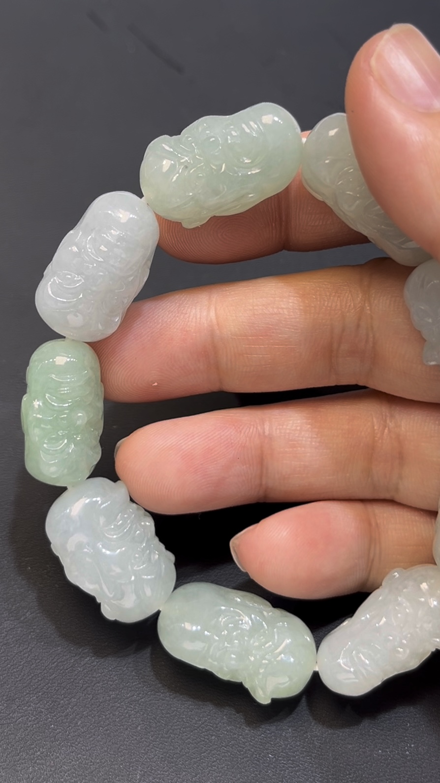 翡翠佛頭手串 編號#658|立體雕刻造型|天然玉料|守護寓意 收藏首選 7 翡翠佛頭手串 編號#658|立體雕刻造型|天然玉料|守護寓意 收藏首選 - Image 7