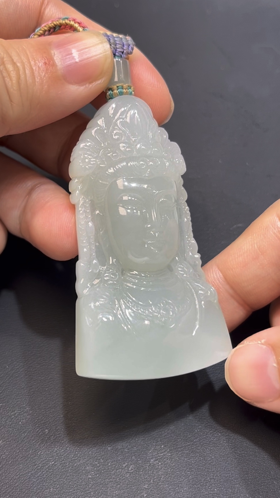 翡翠觀音頭像吊墜 編號#659|精雕細琢 線條到位|天然玉料 慈悲守護 收藏首選 3 翡翠觀音頭像吊墜 編號#659|精雕細琢 線條到位|天然玉料 慈悲守護 收藏首選 - Image 3