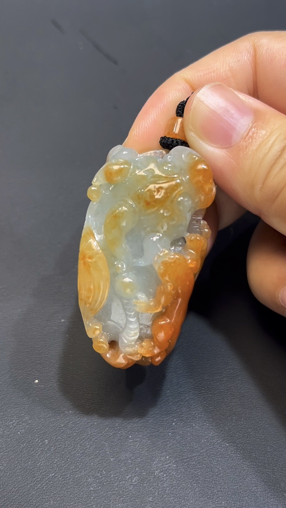 翡翠子母貔貅吊墜 編號#663|紅翡皮殼特色|厚裝雕刻 招財守護 收藏首選 1 翡翠子母貔貅吊墜 編號#663|紅翡皮殼特色|厚裝雕刻 招財守護 收藏首選