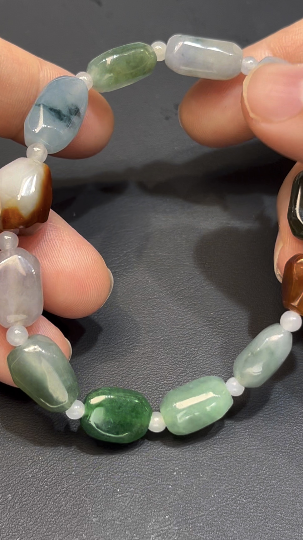 翡翠多寶手串 編號#666|不規則造型 多色碰撞|天然玉料 個性設計 收藏首選 5 翡翠多寶手串 編號#666|不規則造型 多色碰撞|天然玉料 個性設計 收藏首選 - Image 5