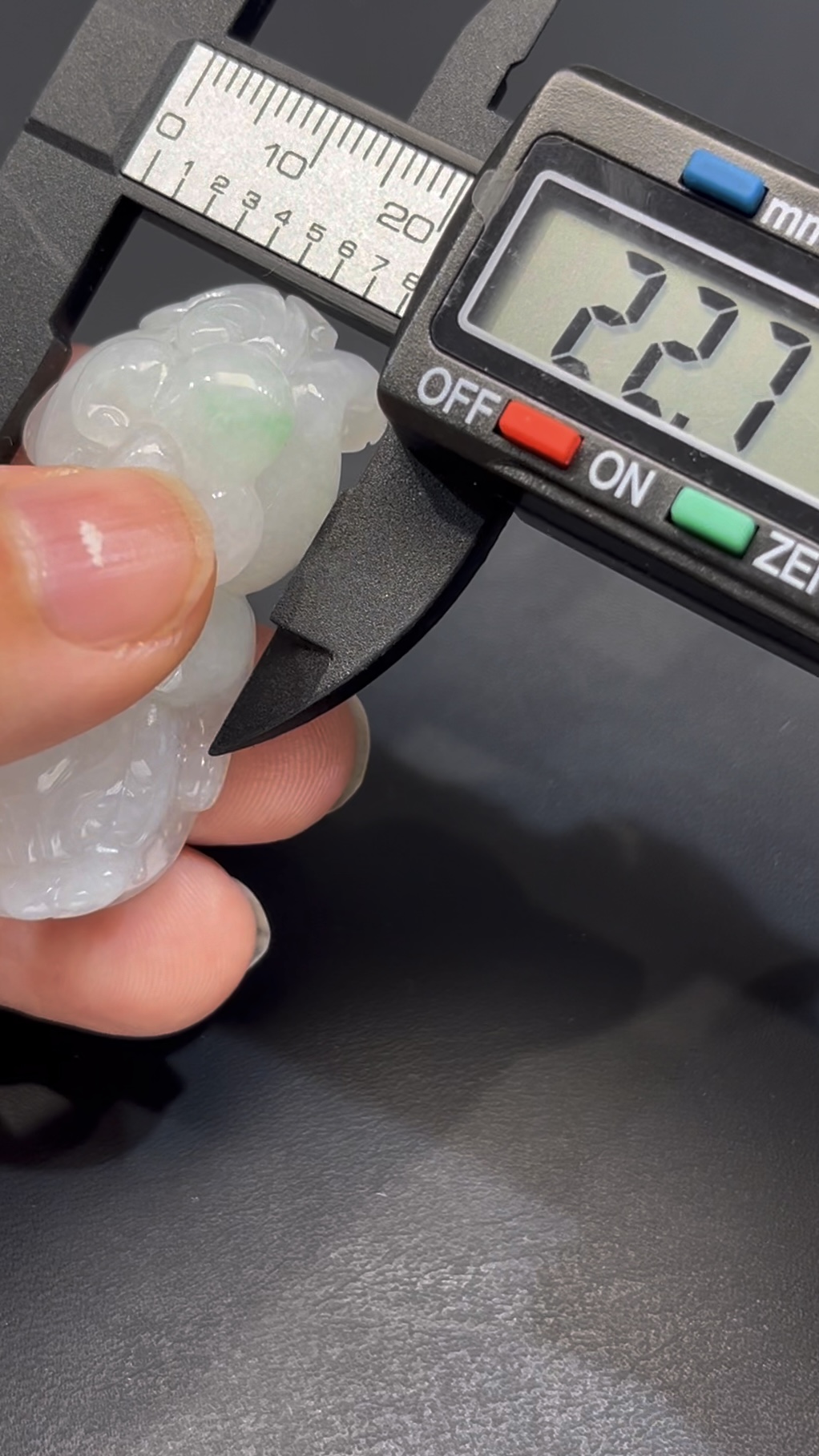 翡翠貔貅吊墜 編號#669|招財首選 入門級翡翠|親民價 收藏推薦 4 翡翠貔貅吊墜 編號#669|招財首選 入門級翡翠|親民價 收藏推薦 - Image 4