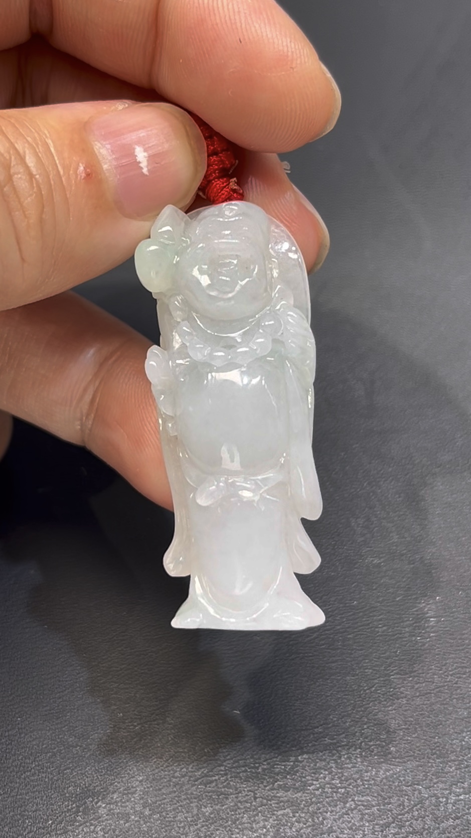 翡翠站佛吊墜 編號#672|立體雕刻 可站立設計|天然玉料 收藏首選 9 翡翠站佛吊墜 編號#672|立體雕刻 可站立設計|天然玉料 收藏首選 - Image 9