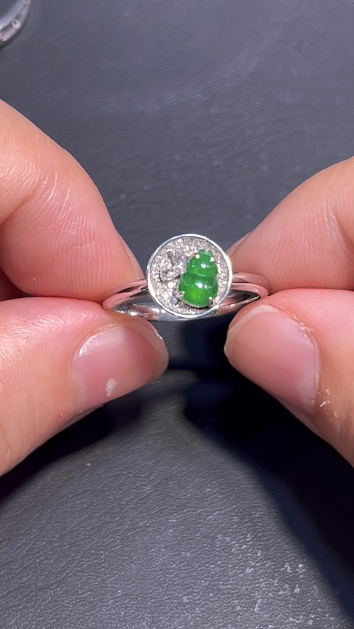 翡翠葫蘆戒指 編號#686|18K金鑲嵌|碗形設計 福祿寓意 收藏推薦 7 翡翠葫蘆戒指 編號#686|18K金鑲嵌|碗形設計 福祿寓意 收藏推薦 - Image 7