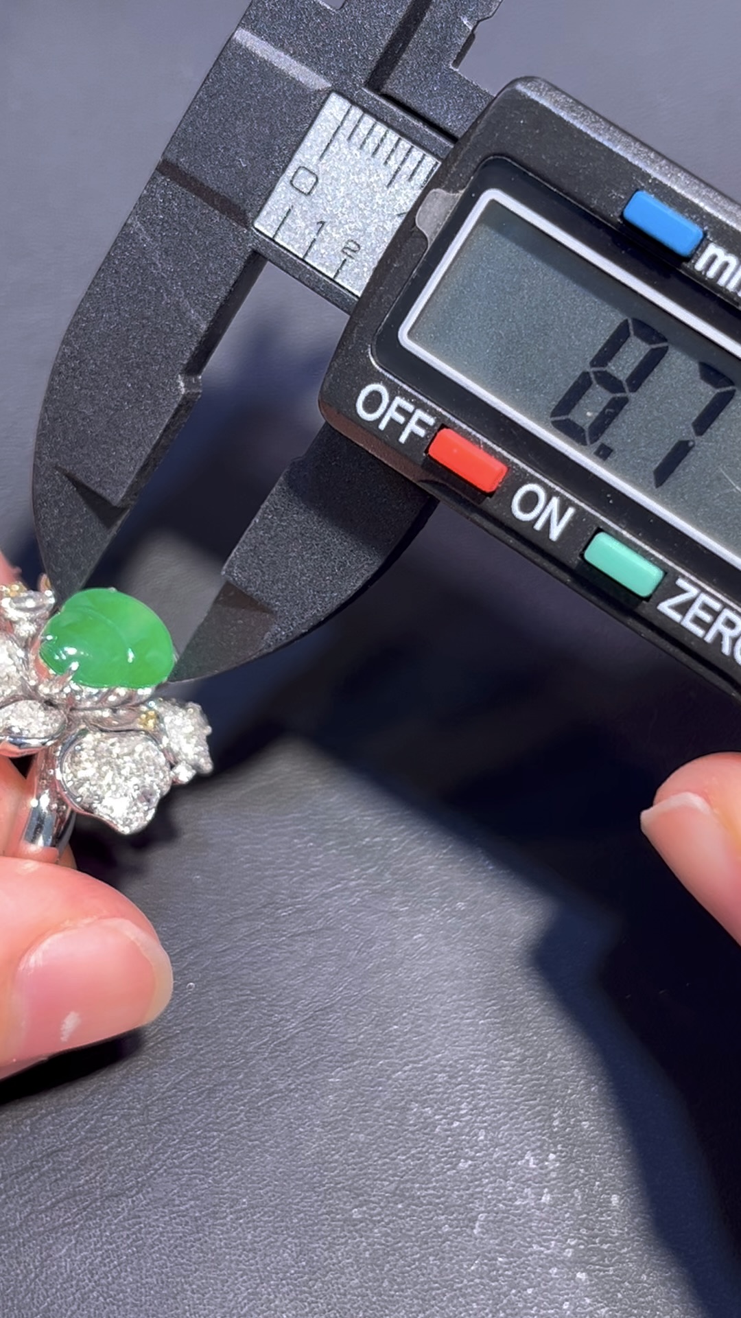 翡翠戒指 編號#688|鮮綠翡翠|豪華花形|福氣開運飾品 10 翡翠戒指 編號#688|鮮綠翡翠|豪華花形|福氣開運飾品 - Image 10