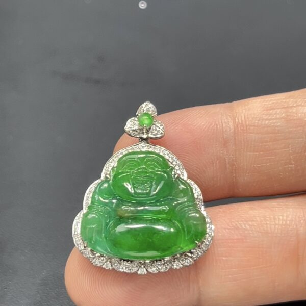 翡翠佛公吊墜｜翠綠飽滿玉料 × 親切笑容 × 18K金鑲嵌設計｜福氣滿滿翡翠推薦 #717