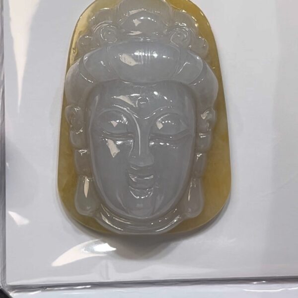 翡翠觀音吊墜｜白玉觀音頭像 × 黃色皮殼底色 × 18K鑽石鑲嵌｜特色分色翡翠推薦 #720