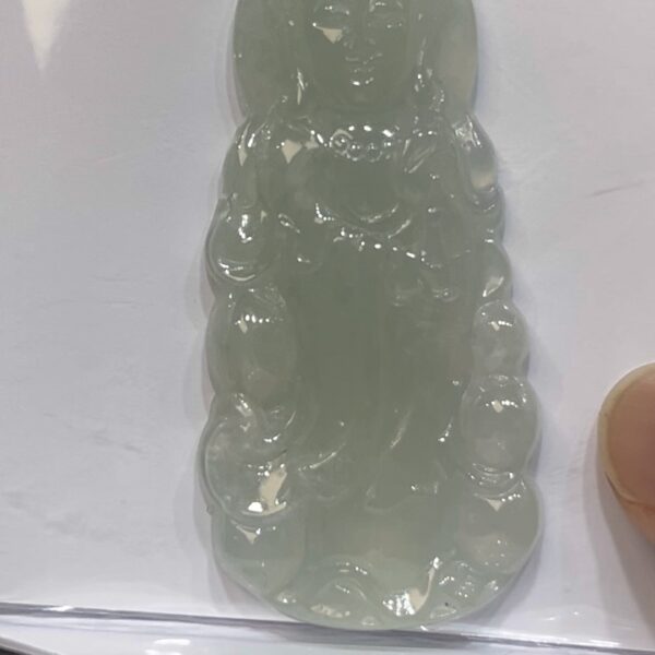 翡翠觀音吊墜｜站立姿態 × 細膩玉質 × 性價比之選｜護佑平安翡翠推薦 #723