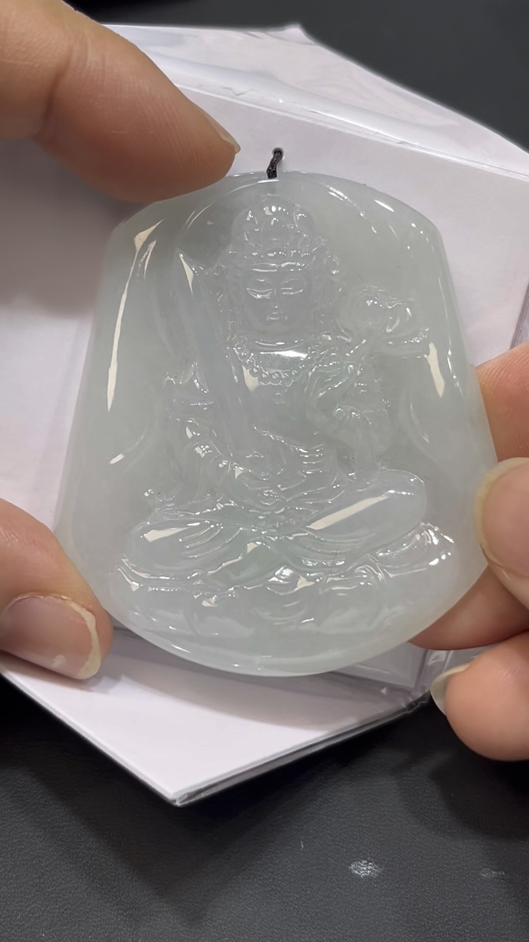 翡翠文殊菩薩吊墜|白玉好水頭 × 智慧劍與蓮花手勢 × 男士正裝首選|性價比翡翠推薦 #727 3 翡翠文殊菩薩吊墜|白玉好水頭 × 智慧劍與蓮花手勢 × 男士正裝首選|性價比翡翠推薦 #727 - Image 3