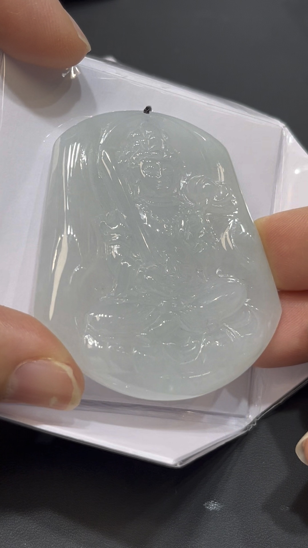 翡翠文殊菩薩吊墜|白玉好水頭 × 智慧劍與蓮花手勢 × 男士正裝首選|性價比翡翠推薦 #727 4 翡翠文殊菩薩吊墜|白玉好水頭 × 智慧劍與蓮花手勢 × 男士正裝首選|性價比翡翠推薦 #727 - Image 4