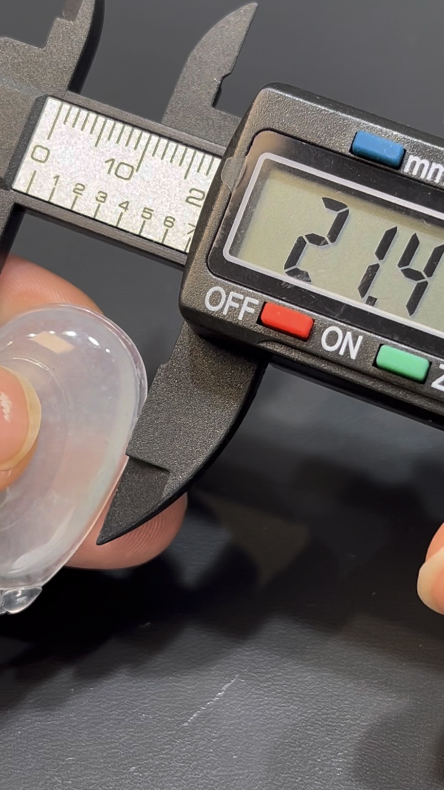 翡翠如意吊墜|白色清透玉料 × 18K金扣 × 女士仙氣小精品 × 性價比之選|典雅翡翠推薦 #740 8 翡翠如意吊墜|白色清透玉料 × 18K金扣 × 女士仙氣小精品 × 性價比之選|典雅翡翠推薦 #740 - Image 8