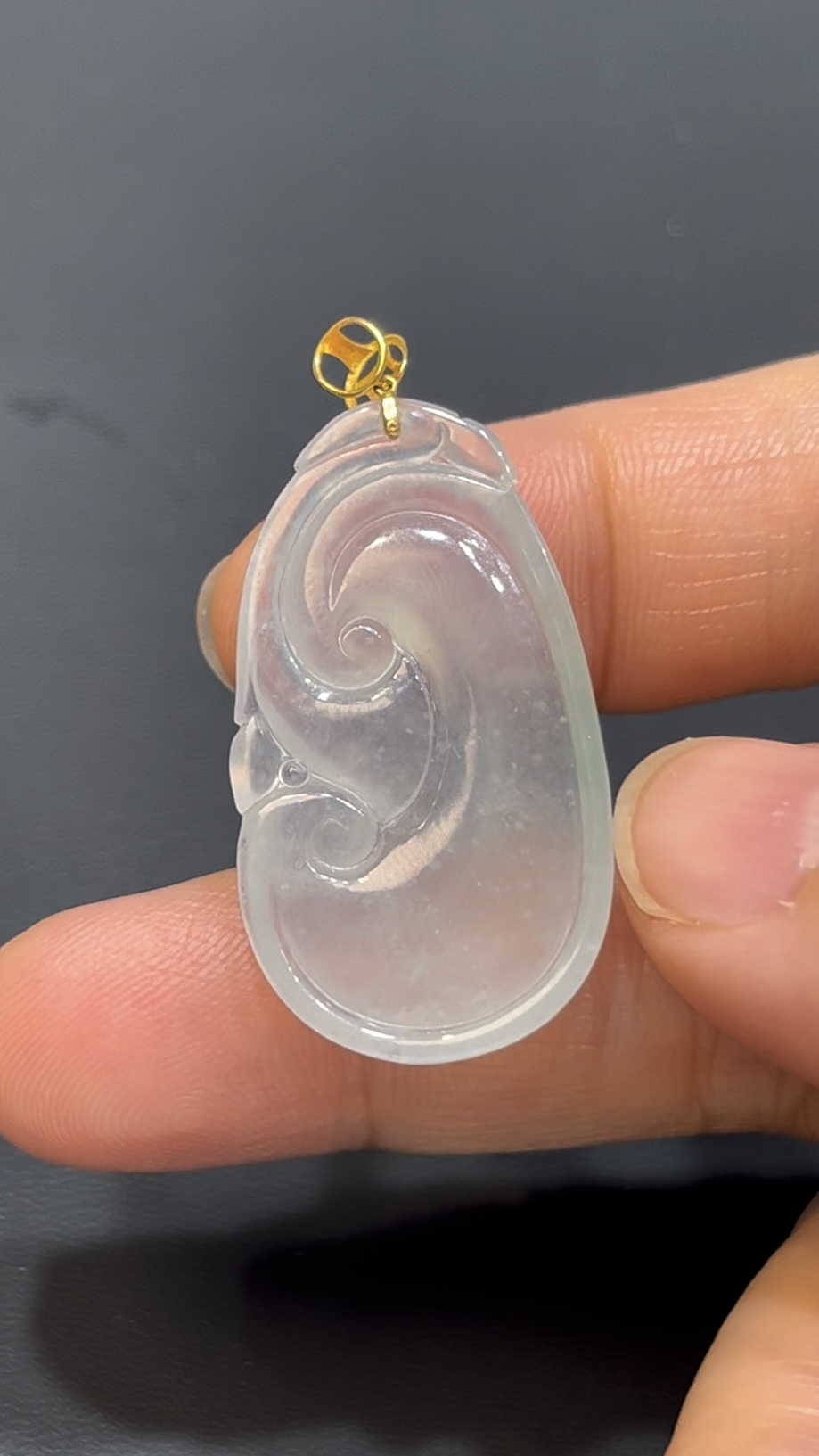 翡翠如意吊墜|白色清透玉料 × 18K金扣 × 女士仙氣小精品 × 性價比之選|典雅翡翠推薦 #740 6 翡翠如意吊墜|白色清透玉料 × 18K金扣 × 女士仙氣小精品 × 性價比之選|典雅翡翠推薦 #740 - Image 6