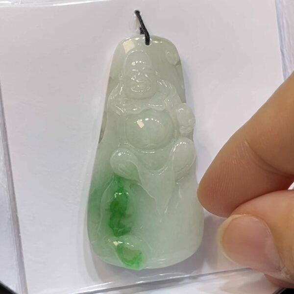 翡翠布袋佛吊墜｜白底青玉料 × 鮮綠點綴 × 福氣滿滿 × 性價比之選｜吉祥翡翠推薦 #730