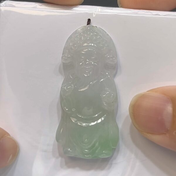 翡翠文財神吊墜｜細膩玉質 × 微透綠意 × 小巧精緻 × 女士性價比之選｜招財翡翠推薦 #734