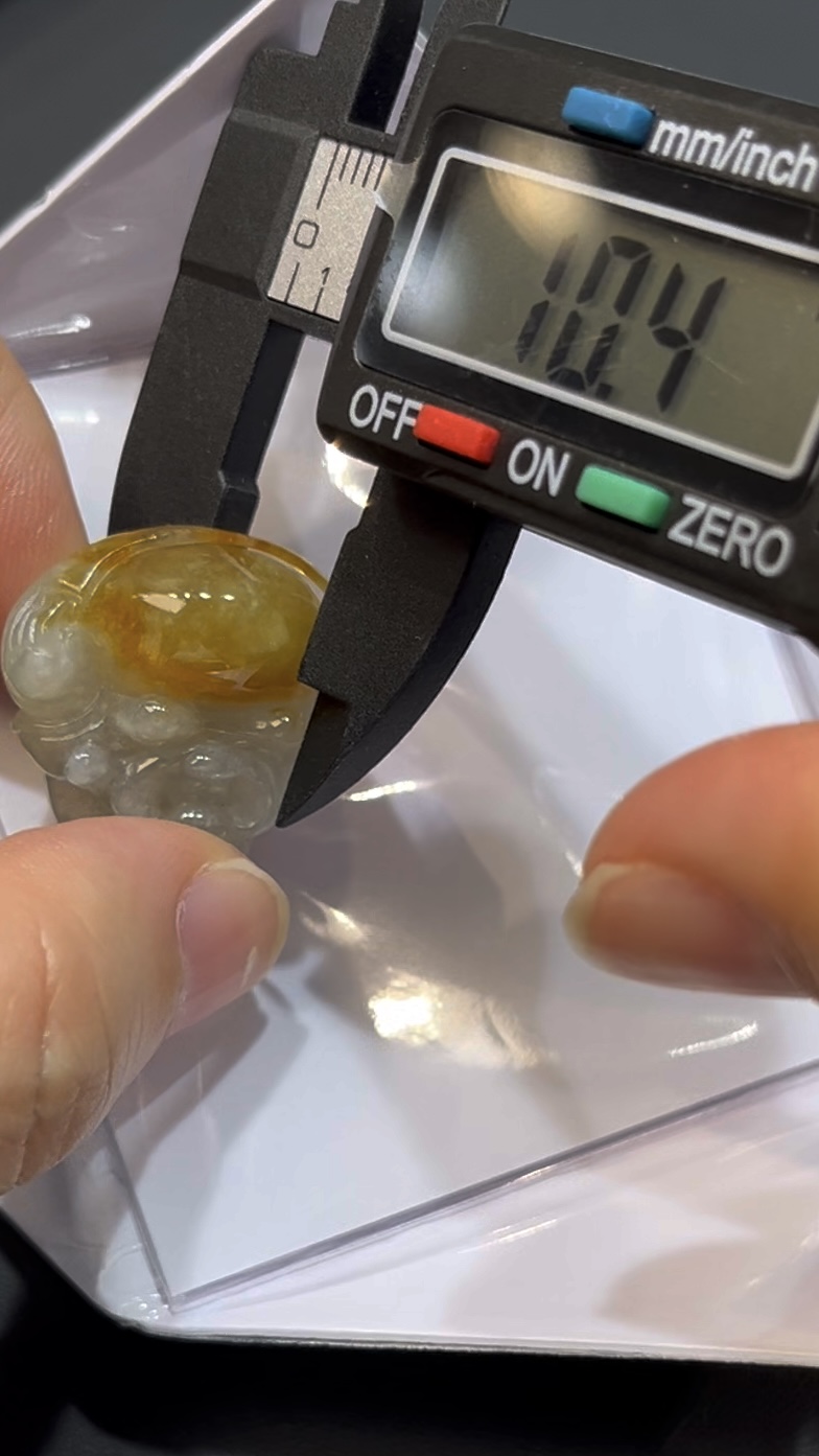 翡翠佛公吊墜|黃翡肚子點綴 × 女士小巧精品 × 福氣滿滿 × 性價比之選|吉祥翡翠推薦 #736 8 翡翠佛公吊墜|黃翡肚子點綴 × 女士小巧精品 × 福氣滿滿 × 性價比之選|吉祥翡翠推薦 #736 - Image 8