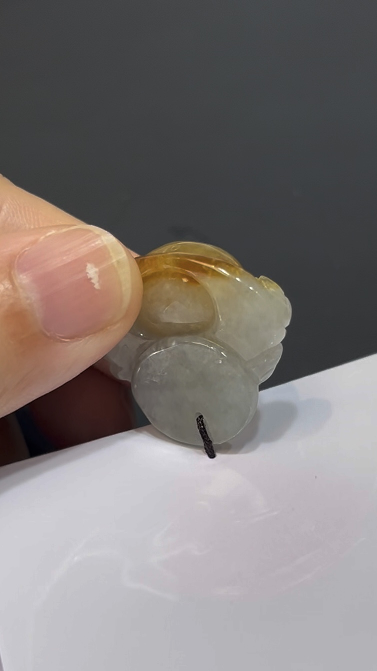 翡翠佛公吊墜|黃翡肚子點綴 × 女士小巧精品 × 福氣滿滿 × 性價比之選|吉祥翡翠推薦 #736 9 翡翠佛公吊墜|黃翡肚子點綴 × 女士小巧精品 × 福氣滿滿 × 性價比之選|吉祥翡翠推薦 #736 - Image 9