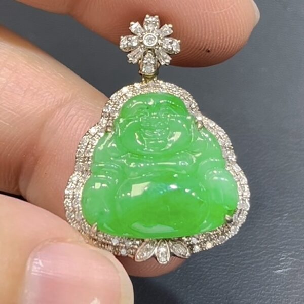 翡翠佛公吊墜｜陽綠玉料 × 18K鑽石鑲嵌 × 傳統經典款式 × 女戴佛 × 吸睛翡翠推薦 #758