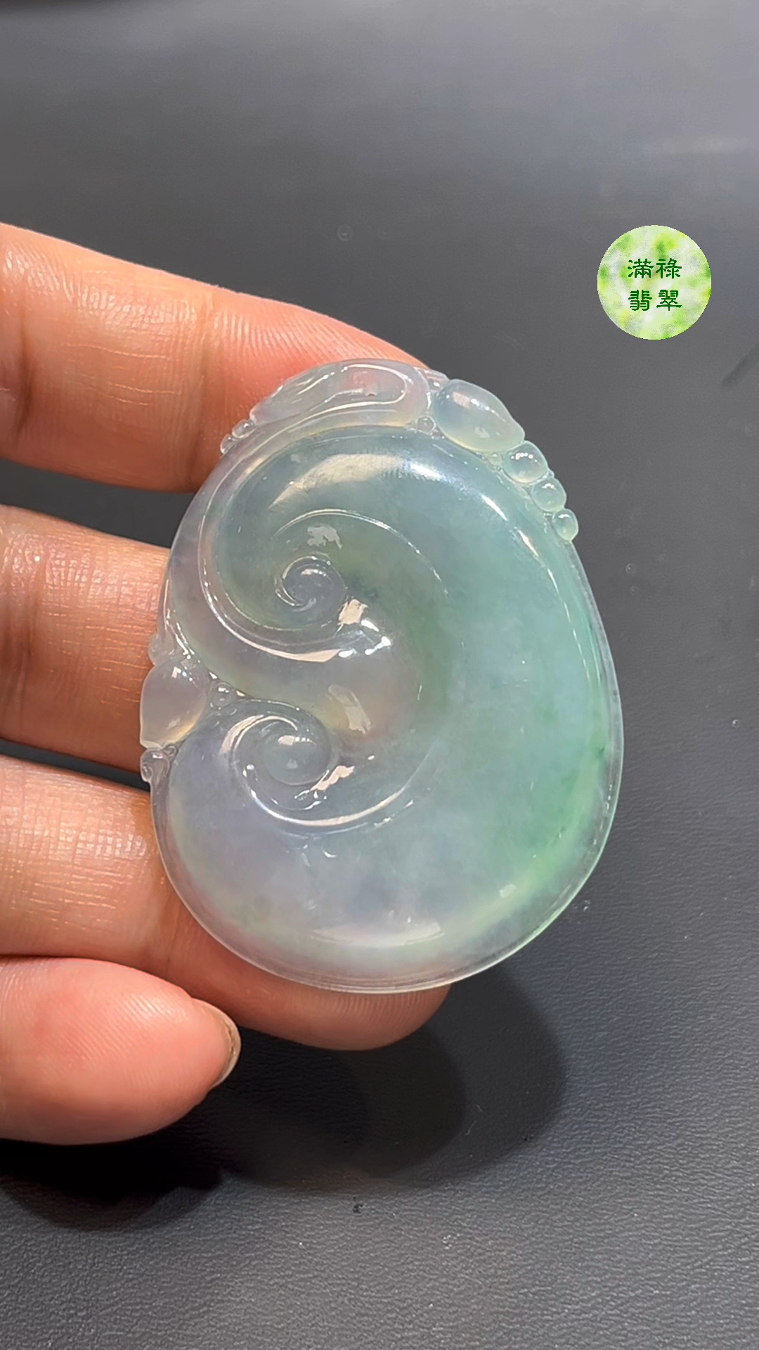 翡翠如意吊墜|起膠大件 × 水頭特佳 × 男女皆宜 × 吉祥寓意 × 高質感翡翠推薦 #763 6 翡翠如意吊墜|起膠大件 × 水頭特佳 × 男女皆宜 × 吉祥寓意 × 高質感翡翠推薦 #763 - Image 6