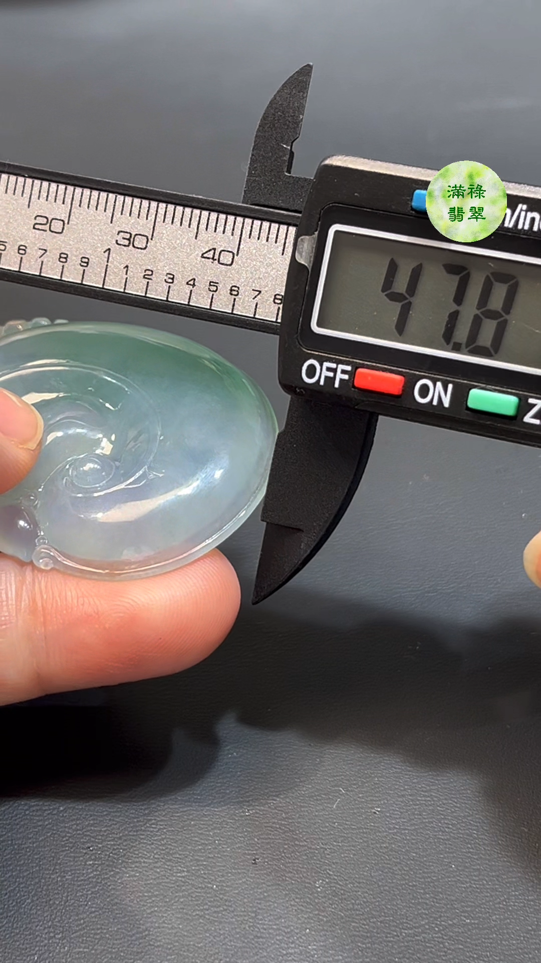 翡翠如意吊墜|起膠大件 × 水頭特佳 × 男女皆宜 × 吉祥寓意 × 高質感翡翠推薦 #763 8 翡翠如意吊墜|起膠大件 × 水頭特佳 × 男女皆宜 × 吉祥寓意 × 高質感翡翠推薦 #763 - Image 8