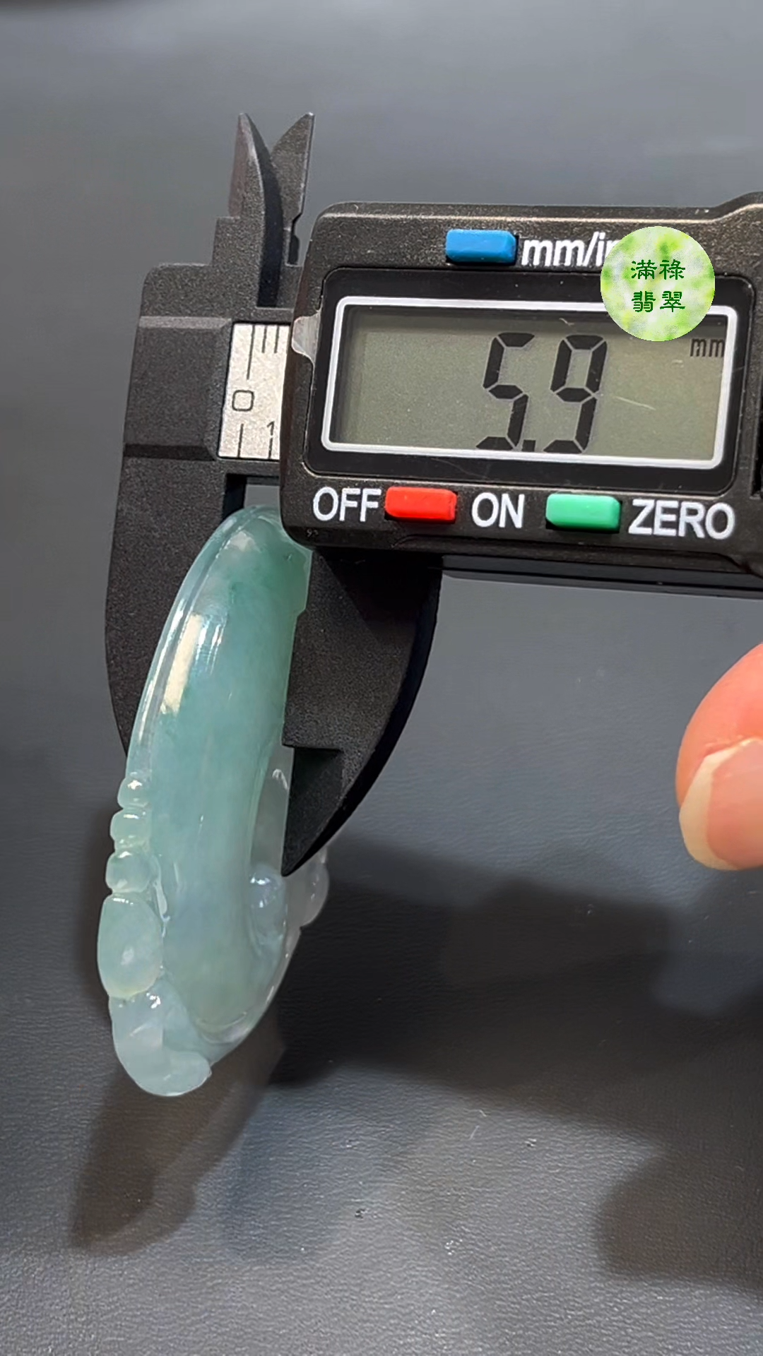 翡翠如意吊墜|起膠大件 × 水頭特佳 × 男女皆宜 × 吉祥寓意 × 高質感翡翠推薦 #763 10 翡翠如意吊墜|起膠大件 × 水頭特佳 × 男女皆宜 × 吉祥寓意 × 高質感翡翠推薦 #763 - Image 10