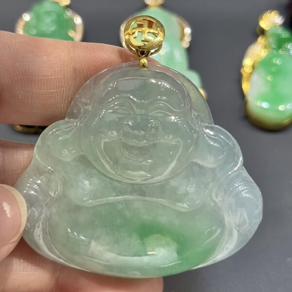 翡翠佛公吊墜｜一抹翠綠 × 大器佛像 × 18K黃金扣鑲嵌 × 守護典藏精品｜翡翠推薦 #777