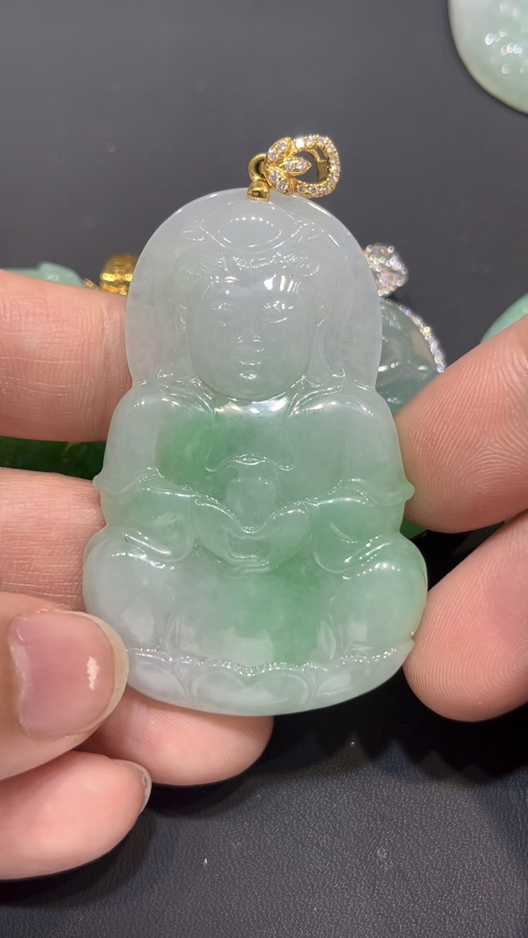 翡翠觀音吊墜|老坑玉料 × 官印造型 × 男士守護 × 大器觀音 × 仕途寓意精品|翡翠推薦 #779 4 翡翠觀音吊墜|老坑玉料 × 官印造型 × 男士守護 × 大器觀音 × 仕途寓意精品|翡翠推薦 #779 - Image 4