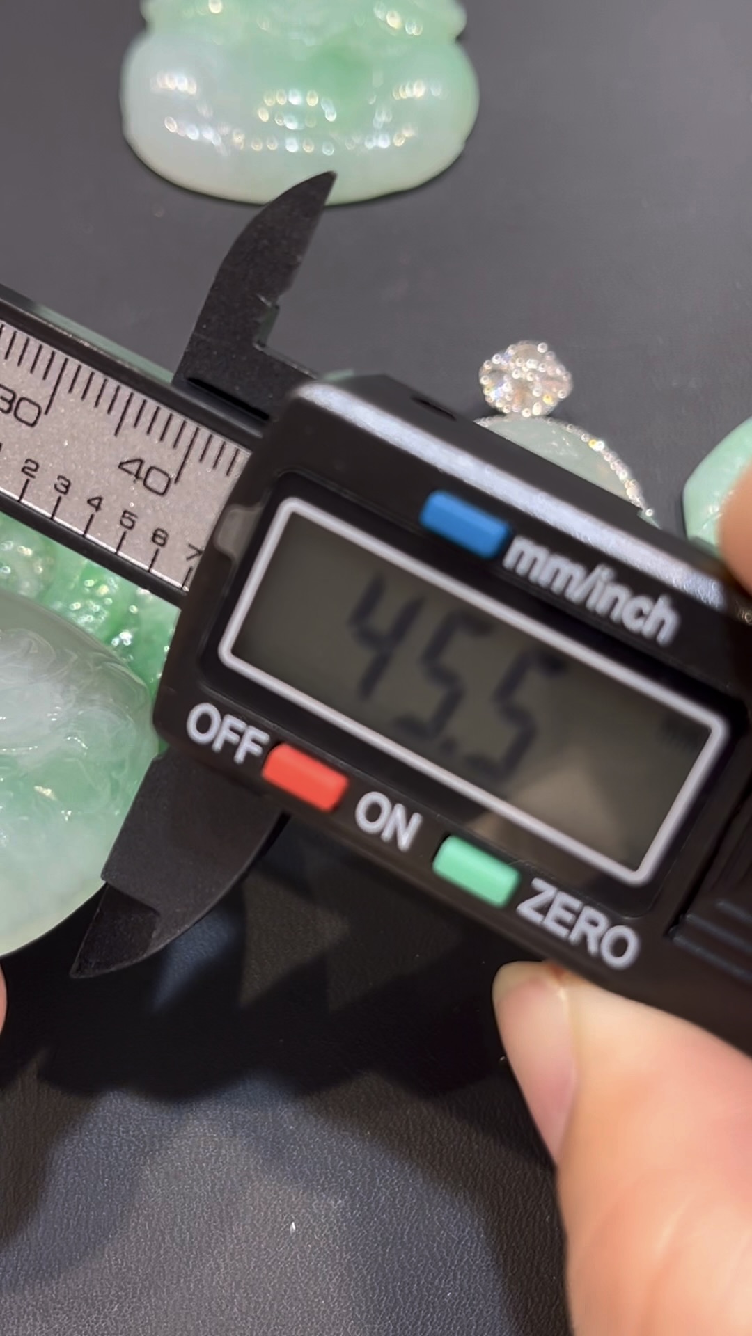 翡翠黃財神吊墜|招財進寶 × 18K黃金扣鑲嵌 × 守護財運 × 吉祥精品推薦|翡翠推薦 #780 9 翡翠黃財神吊墜|招財進寶 × 18K黃金扣鑲嵌 × 守護財運 × 吉祥精品推薦|翡翠推薦 #780 - Image 9