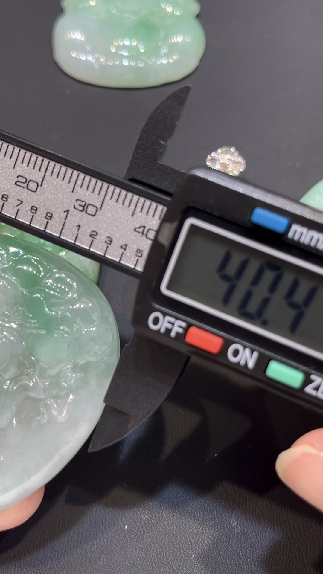 翡翠黃財神吊墜|招財進寶 × 18K黃金扣鑲嵌 × 守護財運 × 吉祥精品推薦|翡翠推薦 #780 10 翡翠黃財神吊墜|招財進寶 × 18K黃金扣鑲嵌 × 守護財運 × 吉祥精品推薦|翡翠推薦 #780 - Image 10