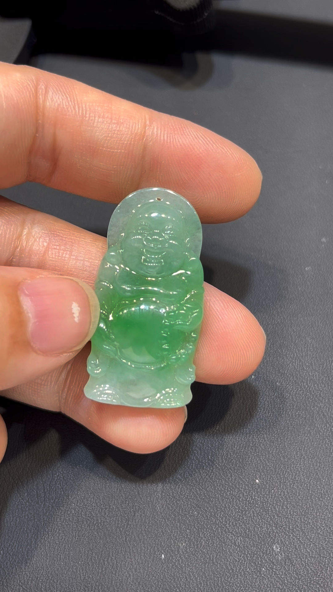 翡翠站佛吊墜|冰透玉料 × 小巧精緻 × 色澤清亮 × 堅定守護寓意|翡翠推薦 #789 5 翡翠站佛吊墜|冰透玉料 × 小巧精緻 × 色澤清亮 × 堅定守護寓意|翡翠推薦 #789 - Image 5