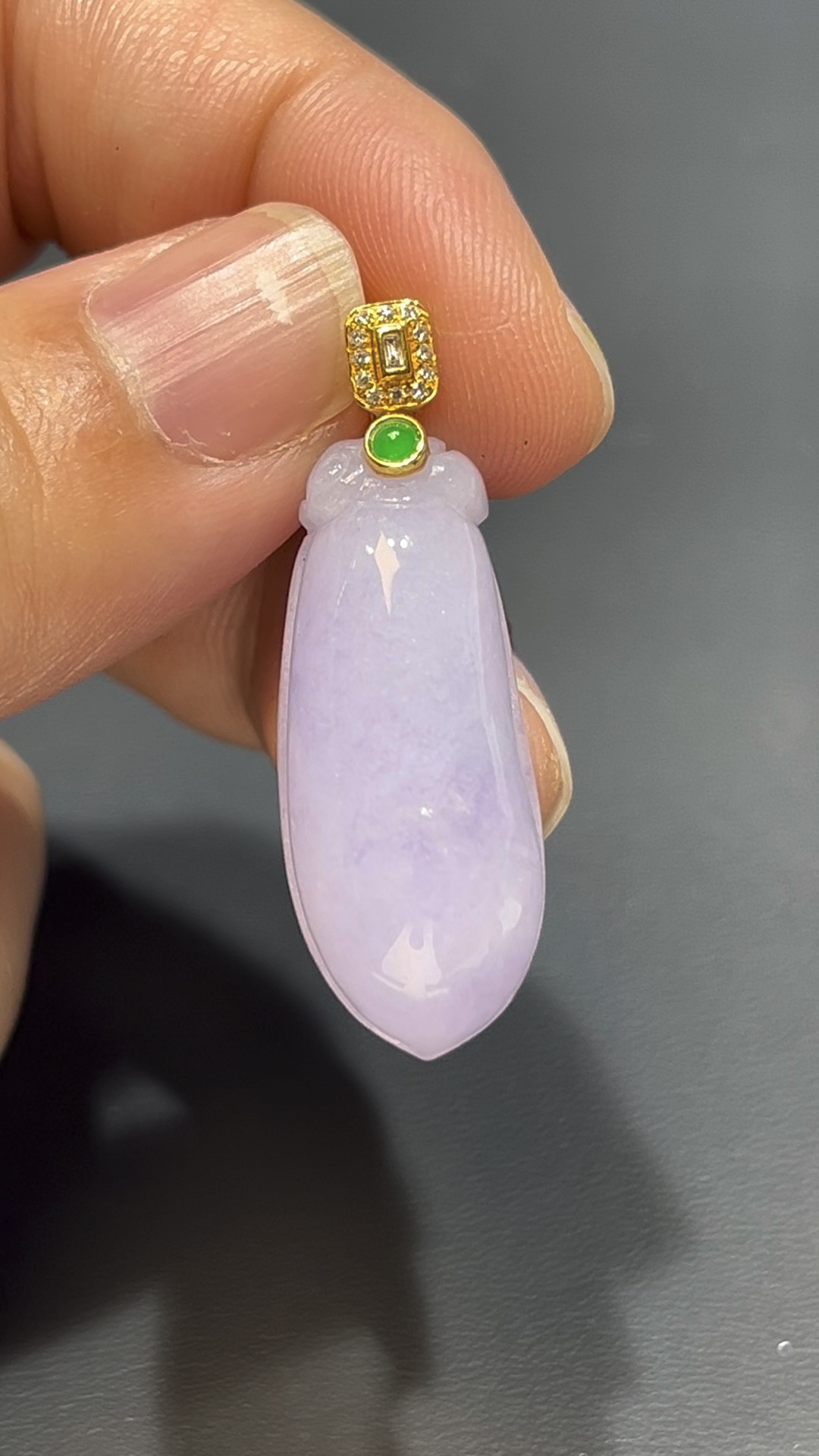 翡翠福瓜吊墜|紫羅蘭翡翠 × 18K黃金鑲嵌 × 福氣隨身 × 高雅精品推薦 #814 3 翡翠福瓜吊墜|紫羅蘭翡翠 × 18K黃金鑲嵌 × 福氣隨身 × 高雅精品推薦 #814 - Image 3