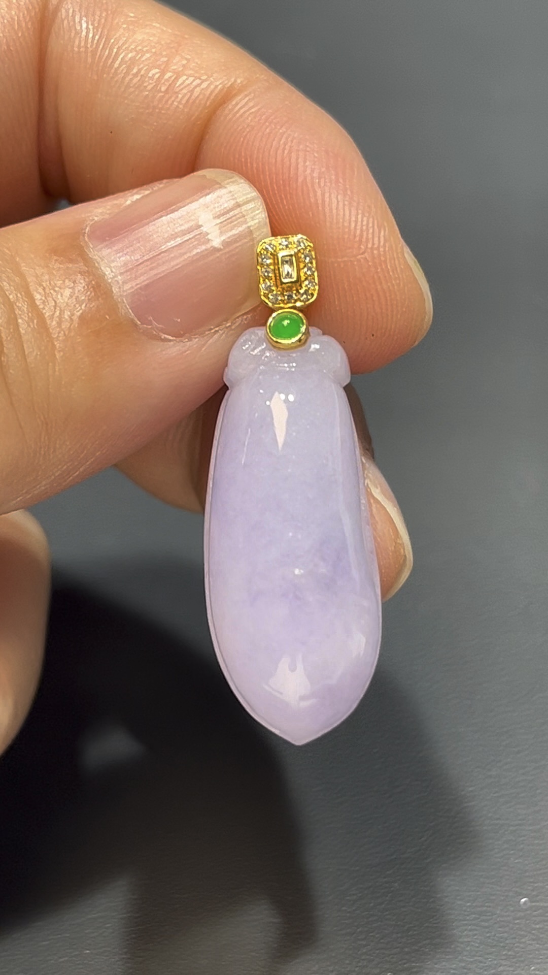 翡翠福瓜吊墜|紫羅蘭翡翠 × 18K黃金鑲嵌 × 福氣隨身 × 高雅精品推薦 #814 1 翡翠福瓜吊墜|紫羅蘭翡翠 × 18K黃金鑲嵌 × 福氣隨身 × 高雅精品推薦 #814